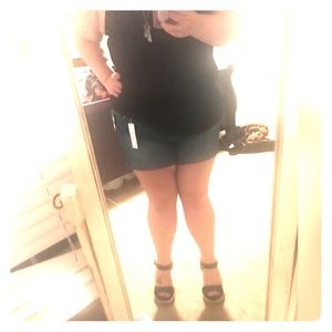 Mid rise midi shorts- new with tags!